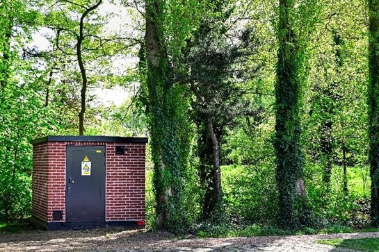 Elektriciteitscabines zijn het kloppende hart van ons distributienet. Elektriciteitscabines zijn het kloppende hart van ons distributienet.