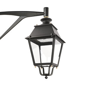 Jargeau LED gen3 combineert de historische kenmerken van de eerste vierzijdige straatlampen uit de 19e eeuw met de technische prestaties van armaturen uit de 21e eeuw.